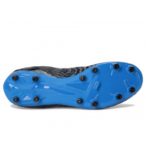 Under Armour Magnetico Pro 5 Soccer Cleats