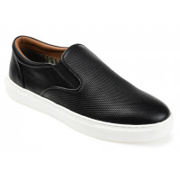 Thomas & Vine Conley Slip-On Leather Sneaker