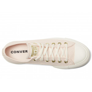 Converse Chuck Taylor All Star Low-Top Lift Platform Sneaker