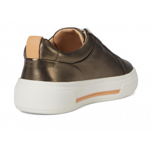 Clarks Hollyhock Walk