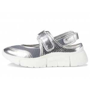 Seychelles Track Star